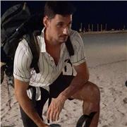 Jeune professeur d’informatique motivé pour booster vos compétences